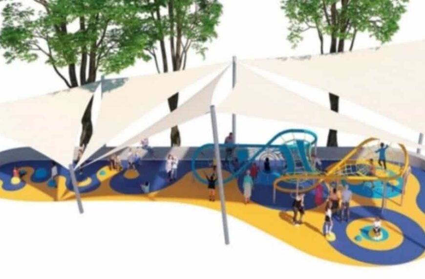 Avanza la ejecución de la reforma integral del parque infantil en la plaza del Ayuntamiento de Puertollano