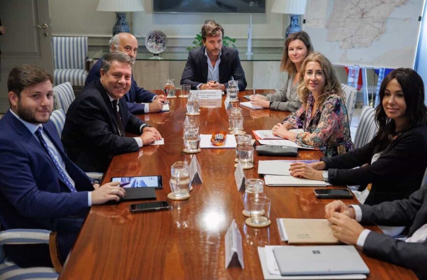 C-LM eleva a Transportes que el AVE a Extremadura pare en Torrijos y apuntalar Cercanías y mercancías hasta Illescas