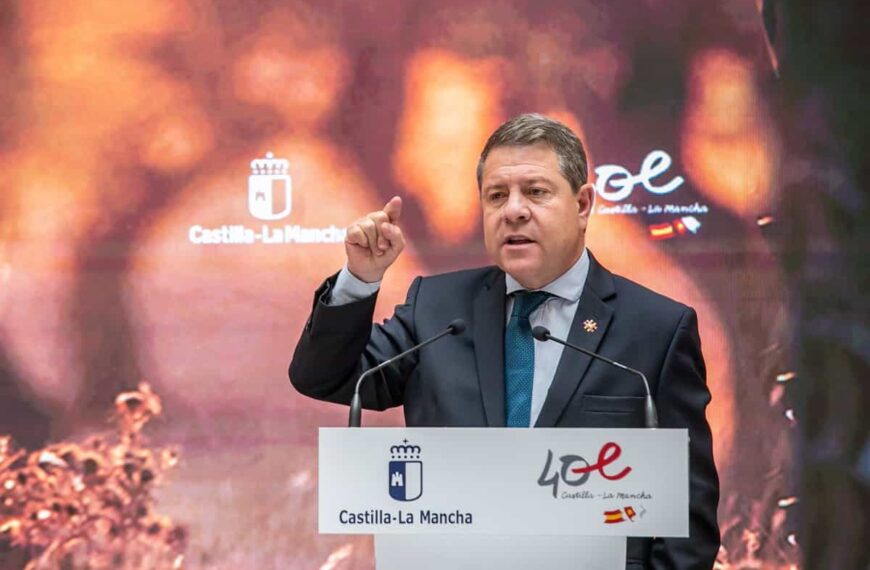 García-Page recurrirá la ley de bienestar animal si la enmienda del PSOE que excluye a la caza no sale adelante