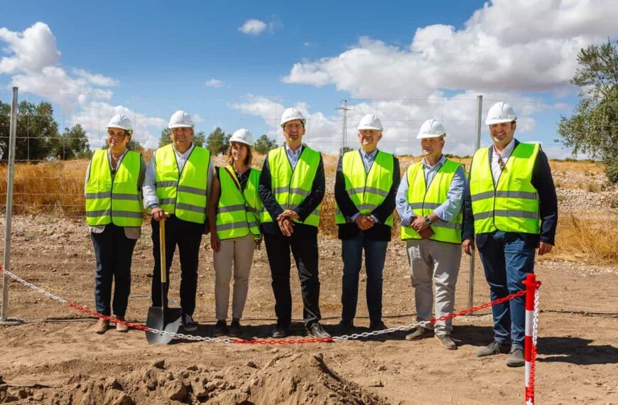 ID Energy Group y Feníe Energía ponen la primera piedra de un parque fotovoltaico en Villarrubia de los Ojos