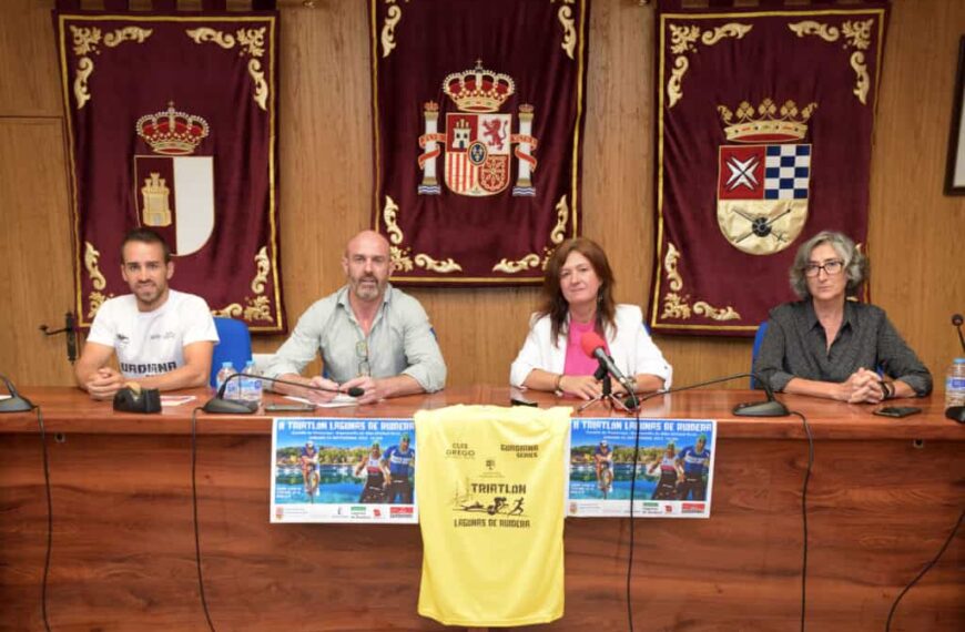 El embalse y castillo de Peñarroya acogerán el 24 de septiembre el II Triatlón Lagunas de Ruidera