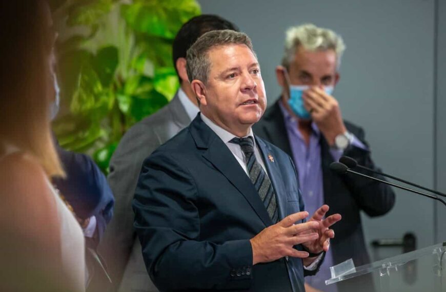 VÍDEO: C-LM rendirá homenaje a los efectivos contraincendios por su "ejemplar" trabajo durante la campaña de verano