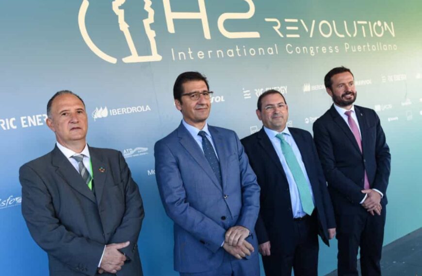 Caballero confía en que el I Congreso Internacional sobre Hidrógeno Verde muestre la potencialidad de Puertollano y de esta tierra en cuanto a energías renovables