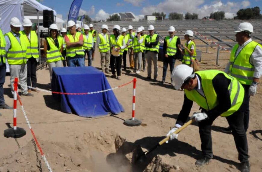 Caballero visitó hoy en Villarrubia una de las 11 plantas fotovoltaicas que ID Energy Group y Feníe Energía pondrán en marcha en la provincia