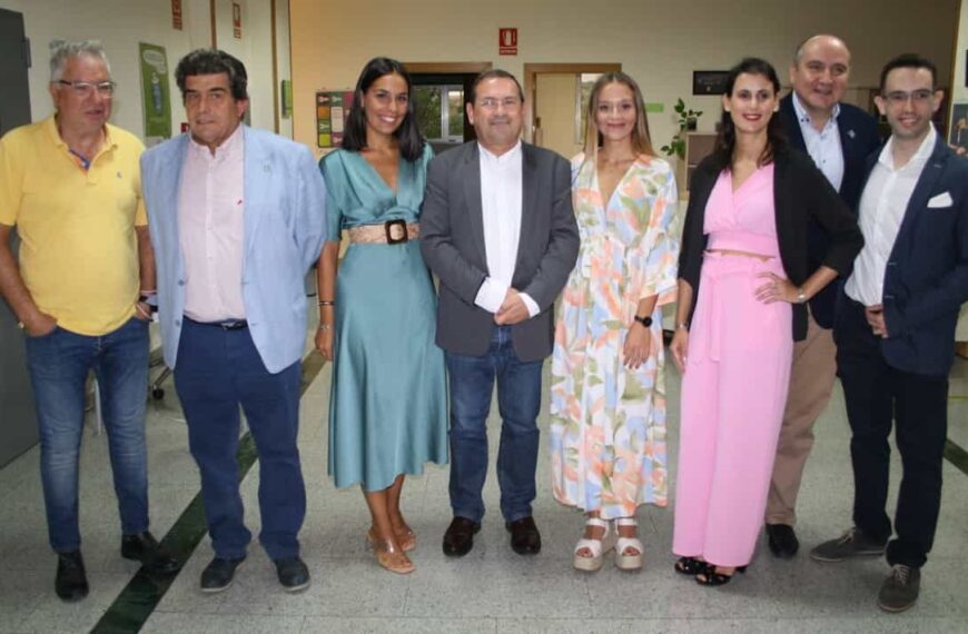 La primera promoción de enfermería de atención familiar y comunitaria de Puertollano (2020-2022) ha concluido su formación