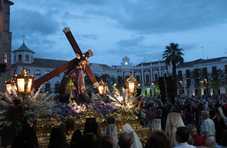 La esperada salida procesional de Nuestro Padre Jesús del Perdón en Manzanares luego de dos años de parón por la pandemia del COVID-19