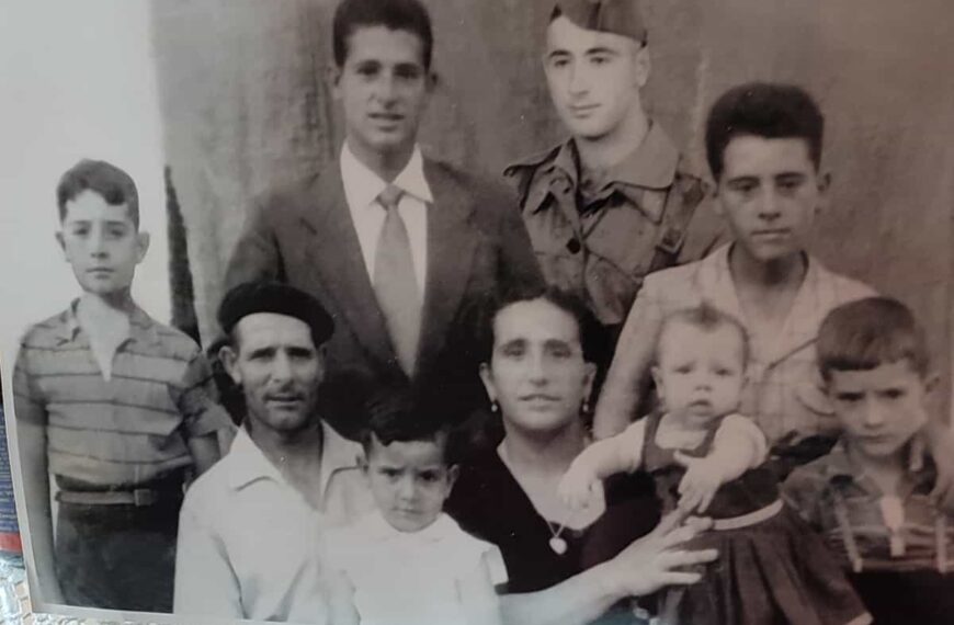 Un par de zapatos de segunda mano reúnen a una familia de Ciudad Real cuatro décadas después