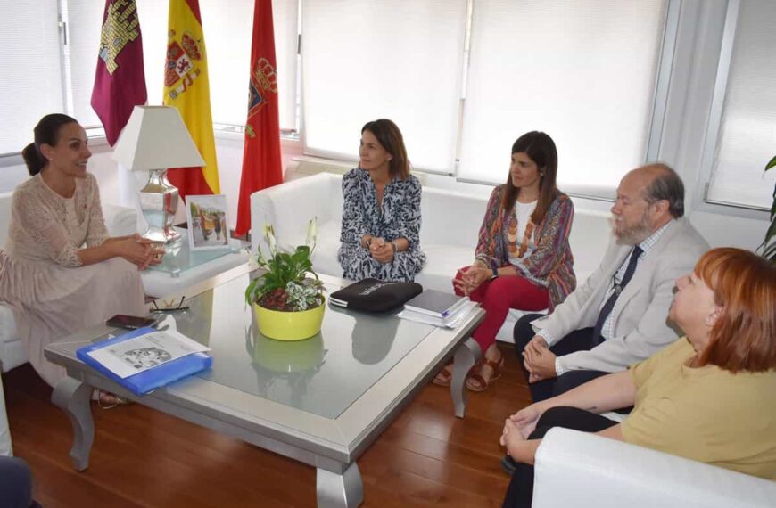 Ayuda a Ucrania o el título de Ciudad Real como amiga de la infancia, asuntos abordados por la alcaldesa con Unicef