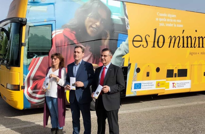 El autobús del IMV atiende a 546 personas en sus primeros ocho días, el 42% de ellas para solicitar información