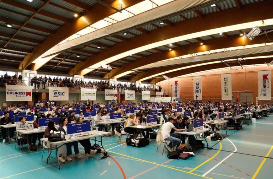 El programa Young Business Talents busca a jóvenes de C-LM que quieran convertirse en empresarios virtuales