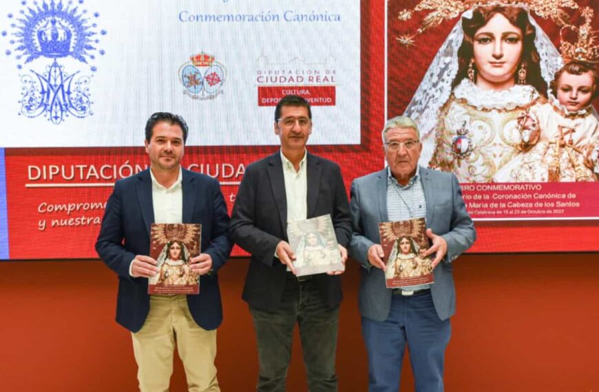 Editados 800 ejemplares de revista con motivo de la venida de la Virgen de los Santos patrona de Pozuelo de Calatrava por la Imprenta Provincial de Ciudad Real