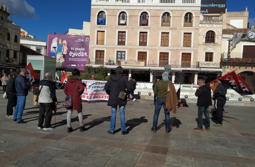 Crónica concentración CNT-Ciudad Real por la absolución de las 6 trabajadoras condenadas en Gijón