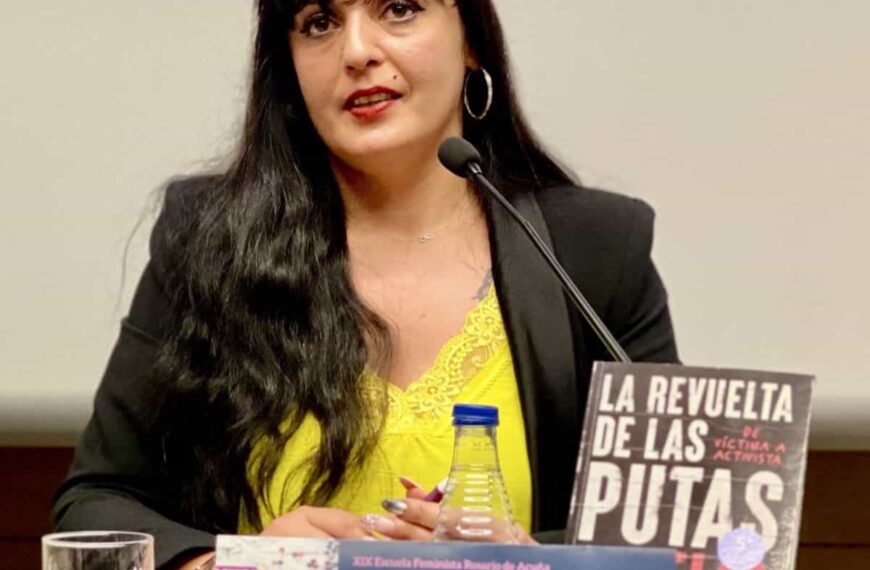 La activista Amelia Tiganus, I Premio 'Concha Tolosa' por su compromiso con la erradicación de la violencia a mujeres