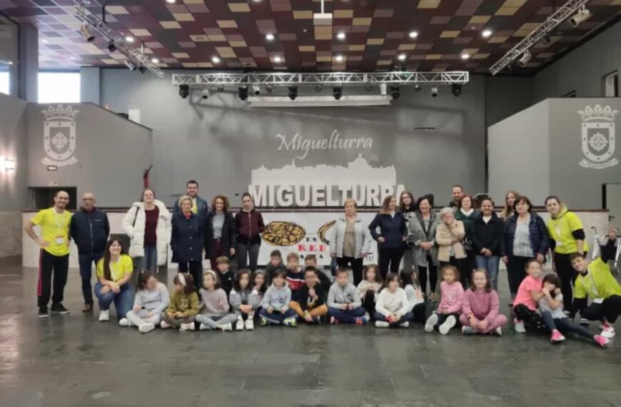 En la actividad intergeneracional “Tu juego, mi juego” participó el alumnado de 3º de educación primaria del CEIP El Pradillo de Miguelturra