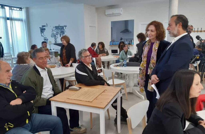 La subdelegada del Gobierno en la provincia informa en Poblete sobre la iniciativa ‘La Administración cerca de ti’ que llegará a 65 municipios