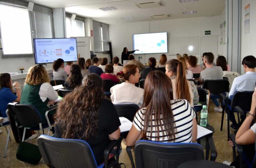 Los farmacéuticos de Ciudad Real actualizan su formación para ayudar a prevenir y reparar los daños producidos por el sol en la piel