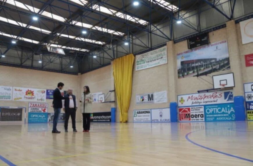 Nuevo sistema de iluminación en el pabellón ‘Antonio Caba’ de Manzanares con  mejores prestaciones y mayor ahorro energético