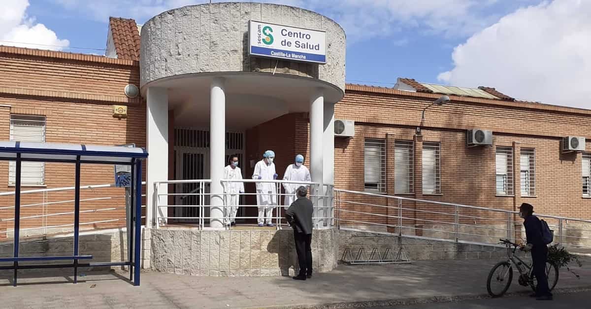 “Castilla-La Mancha se levanta cada día con una buena noticia para la sanidad pública, mientras regiones vecinas no lo están pasando bien”