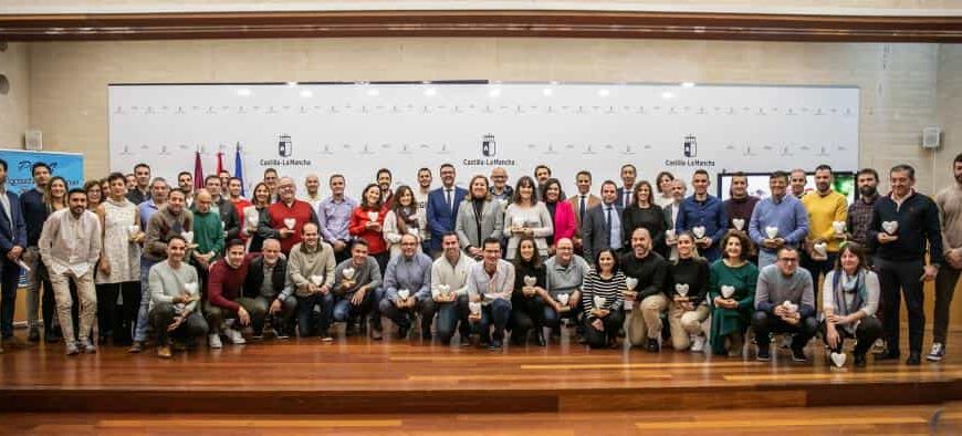 El Gobierno regional reconoce a 46 centros educativos de la región por su labor de promoción de los valores del deporte y los hábitos saludables