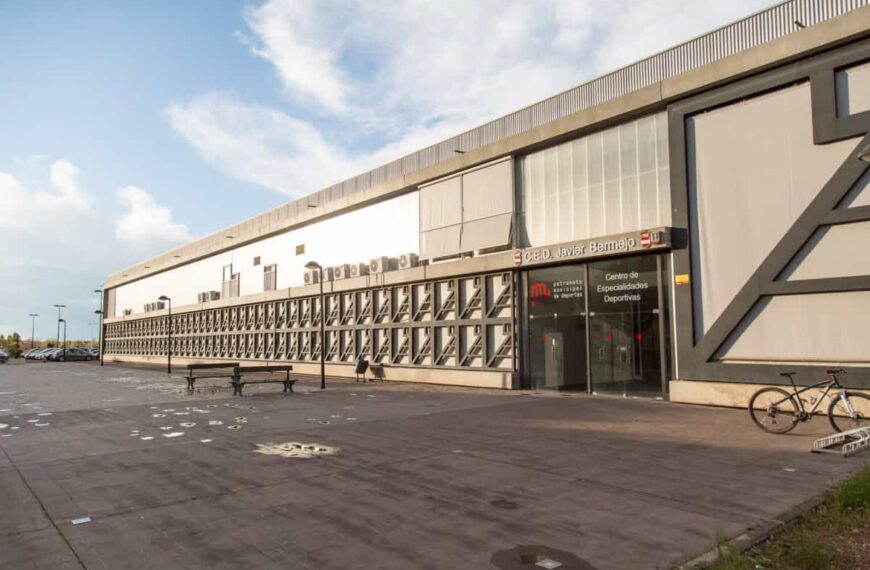 Iniciado el expediente de contratación para la ampliación de la capacidad de agua pluvial del centro de especialidades deportivas “Javier Bermejo” de Puertollano con un presupuesto de 210.000 euros,