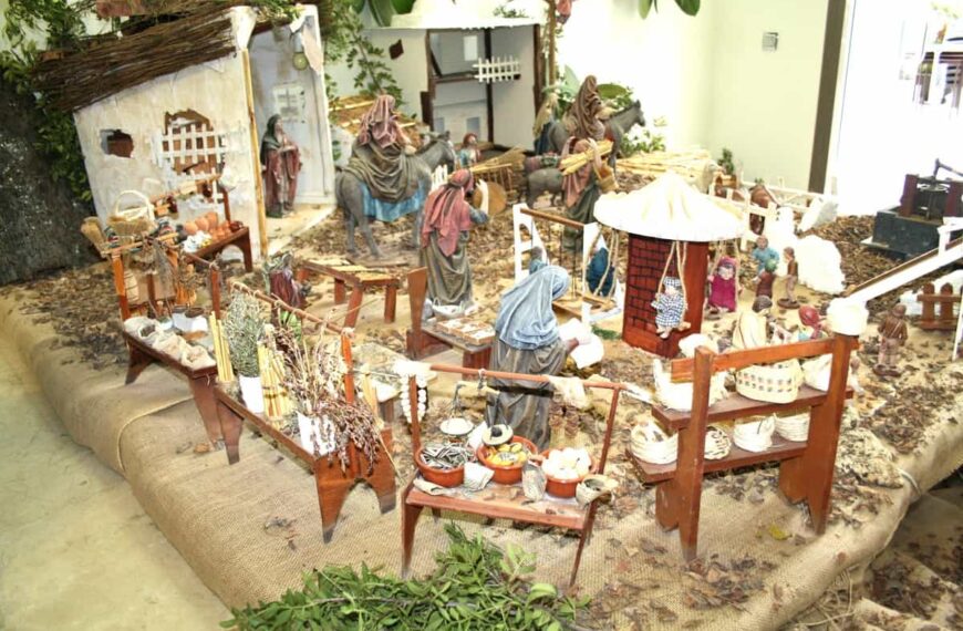 Ya se puede visitar el precioso belén municipal en la entrada principal del Museo Cristina García Rodero de Puertollano