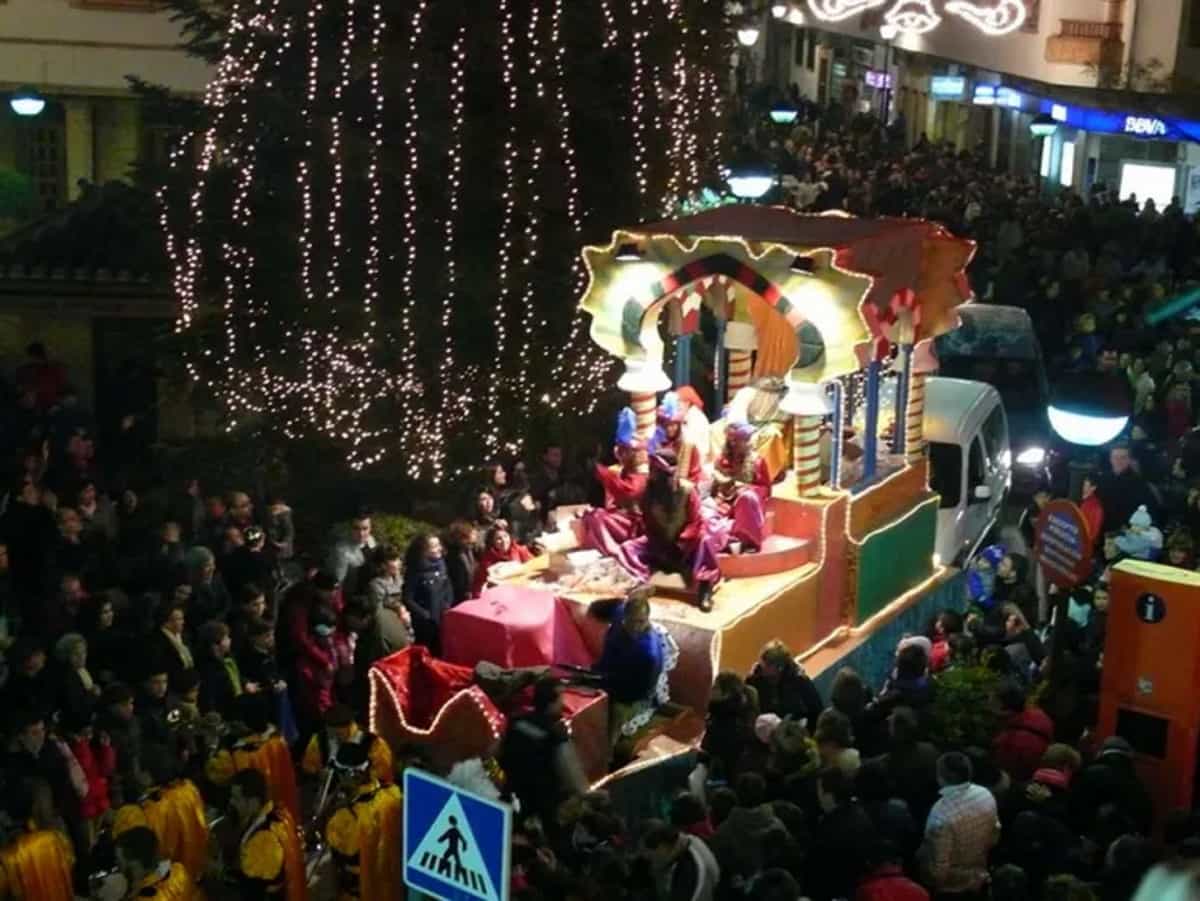 La cabalgata de los Reyes Magos de Oriente llegará a Miguelturra el 5 de enero a partir de las 18:30 toma nota del recorrido y las recomendaciones para disfrutarla al máximo