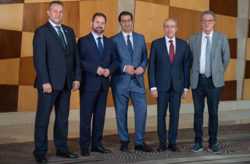 La delegación de Fenavin de visita en Chile promociona la edición 2023 de la feria y busca atraer importadores y contactos comerciales