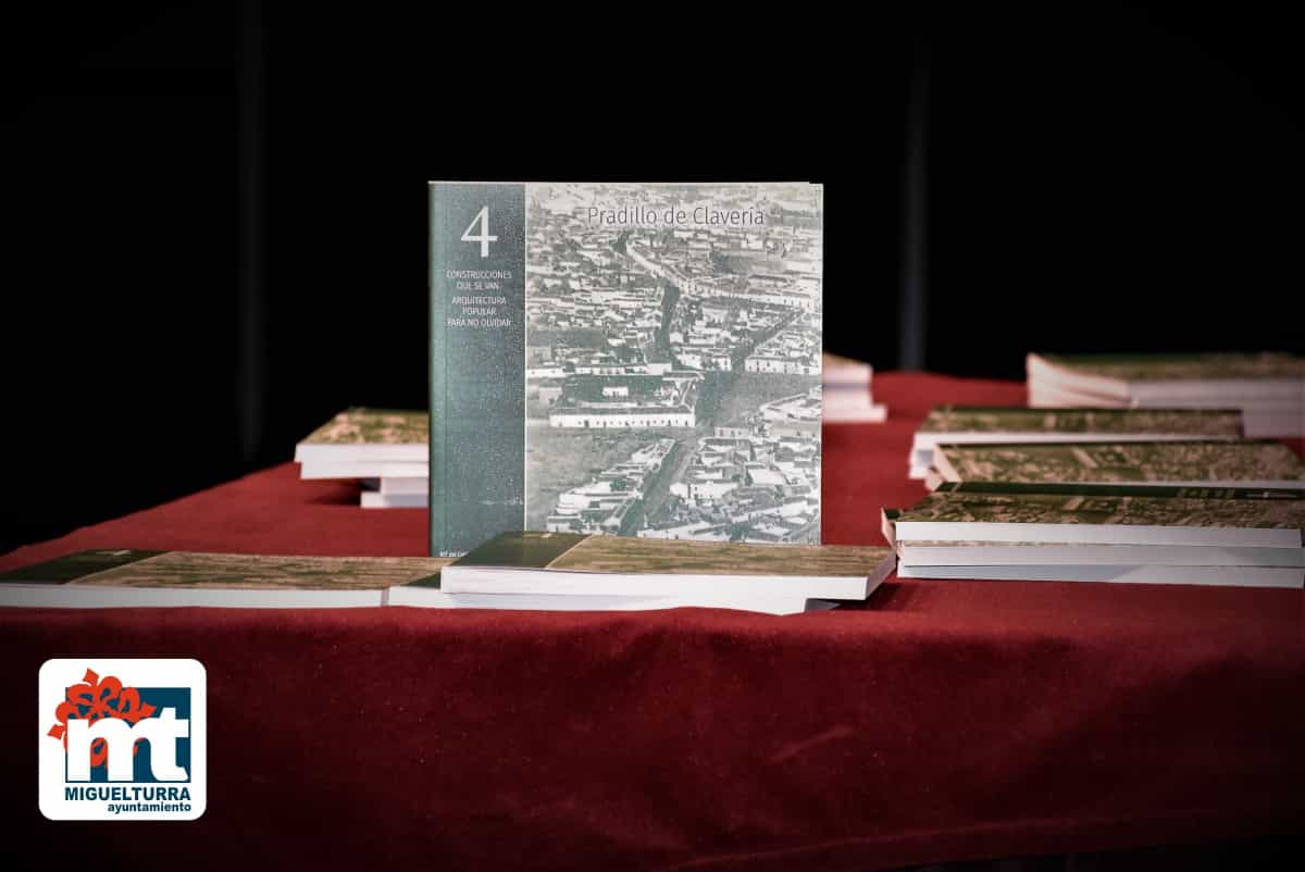 Presentado el libro «Pradillo de Clavería» en la Casa de Cultura de Miguelturra ayer 1 de diciembre