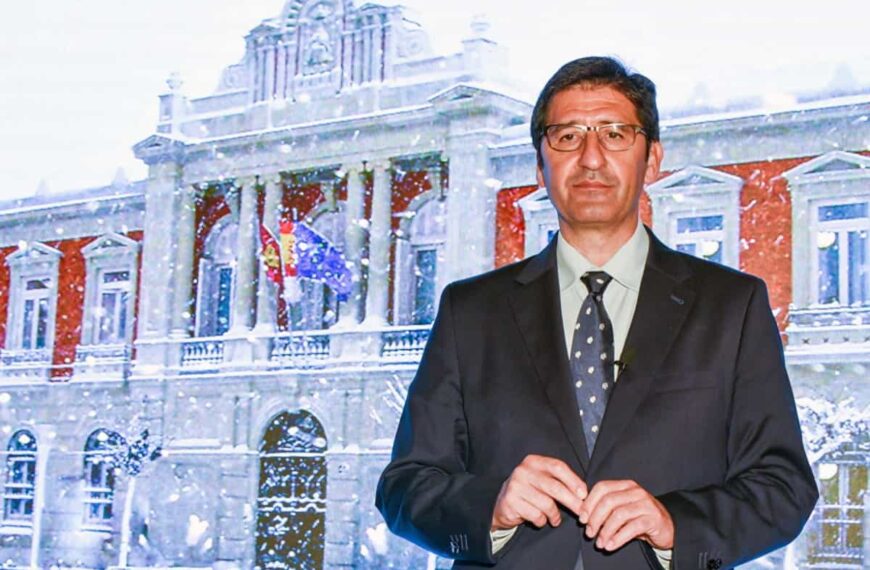 El presidente de la Diputación, José Manuel Caballero, ha dicho que se seguirá apostando por la digitalización, porque es la exclusión del siglo XXI