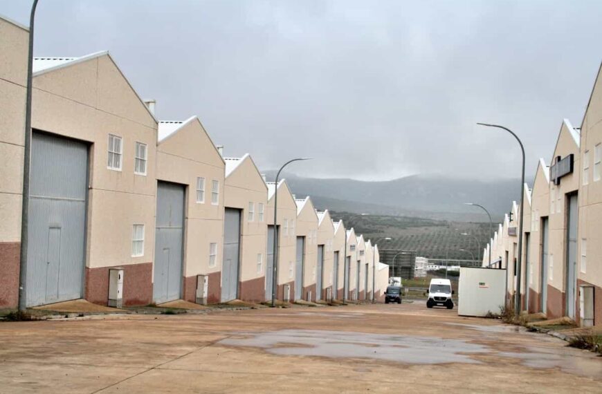 A disposición de pymes y emprendedores la compraventa de naves en el parque empresarial de La Nava en Puertollano