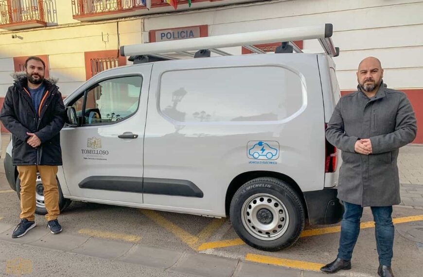 Adquirido un vehículo eléctrico para el departamento municipal de Servicios e Instalaciones  del ayuntamiento de Tomelloso