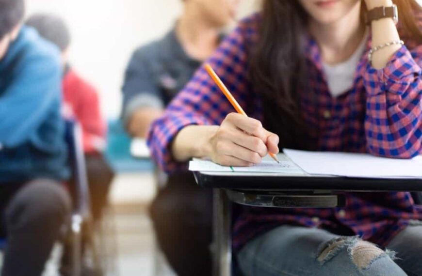 Un total de 11.957 aspirantes intentarán ocupar una de las 801 plazas en las oposiciones de Enseñanzas Medias de C-LM