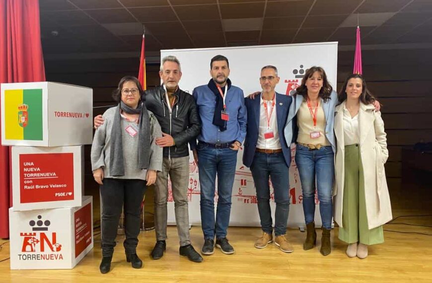 Raúl Bravo es elegido para encabezar el proyecto del PSOE de Torrenueva en las próximas elecciones