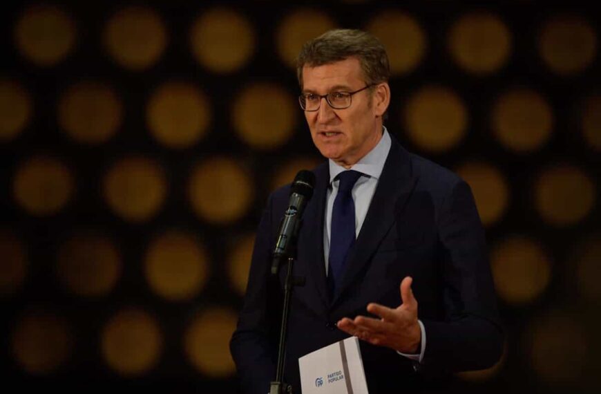 Feijóo descarta actos del PP con Casado por ahora porque su nuevo trabajo "no es compatible" con la política