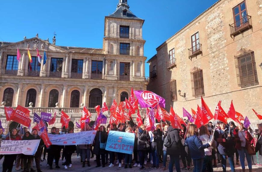 Trabajadoras de limpieza vuelven a salir a las calles de C-LM para exigir una solución inmediata al conflicto laboral