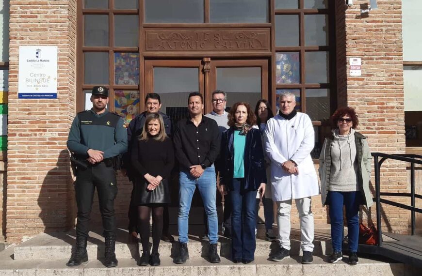 La subdelegada del Gobierno en Ciudad Real asiste a la charla del Plan Director para la Convivencia y Seguridad Escolar en los centros educativos