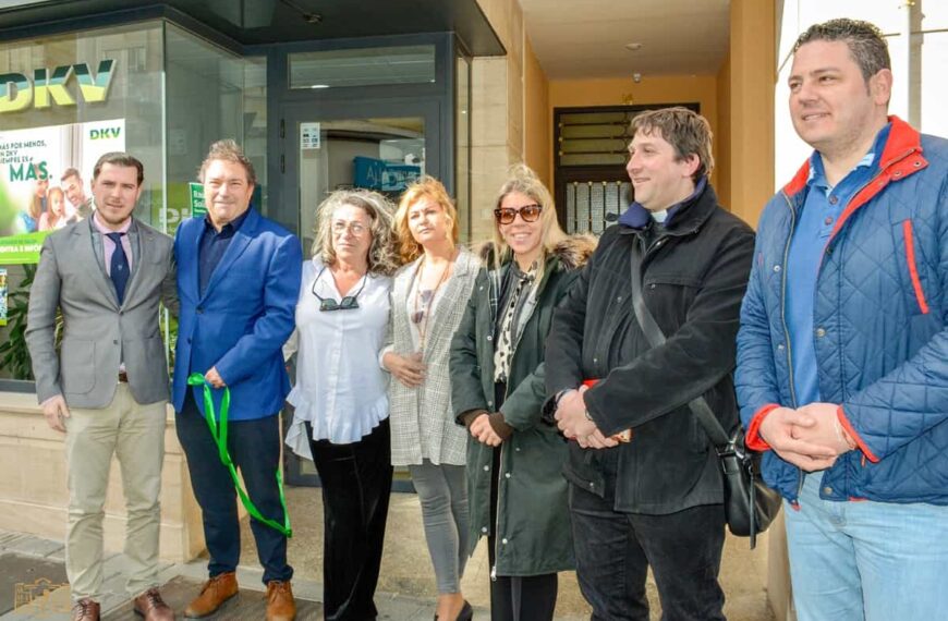 Inaugurada una oficina comercial de seguros DKV en la zona comercial próxima a la plaza de España de Tomelloso