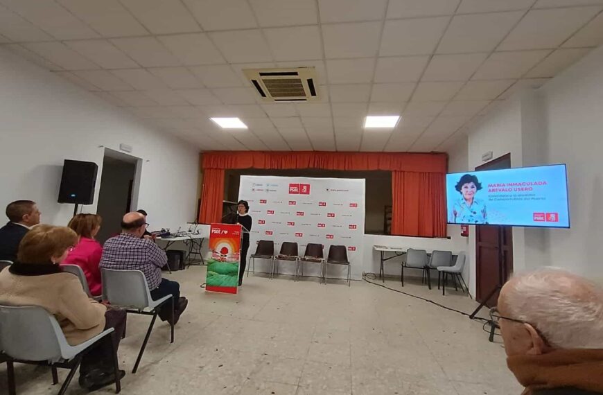 La asamblea socialista ratifica por mayoría a María Inmaculada Arévalo como candidata a la alcaldía de Cabezarrubias del Puerto