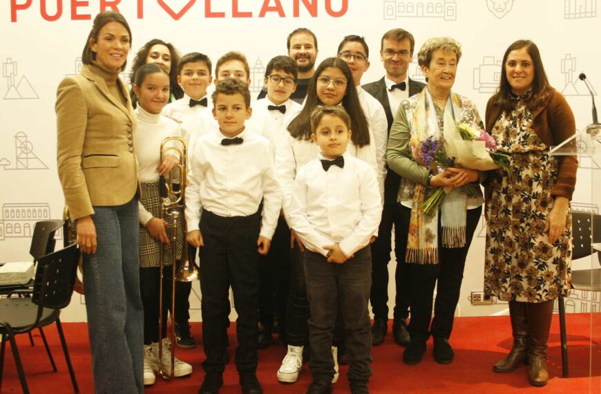 Éxito en el encuentro poético musical entre la poeta valdepeñera Teresa Sánchez Laguna y el aula de Tuba y Bombardino del conservatorio de Puertollano