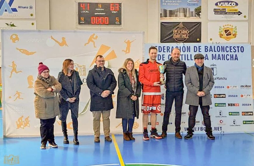 Puertollano Dentatis ha ganado el trofeo de campeón de la Copa de 1ª Autonómica de baloncesto celebrada en Tomelloso