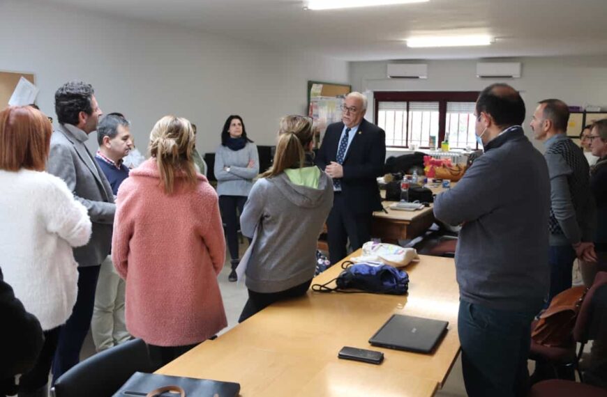 La reforma integral de las instalaciones del IES Pedro Álvarez de Sotomayor en Manzanares es una prioridad para el ayuntamiento local