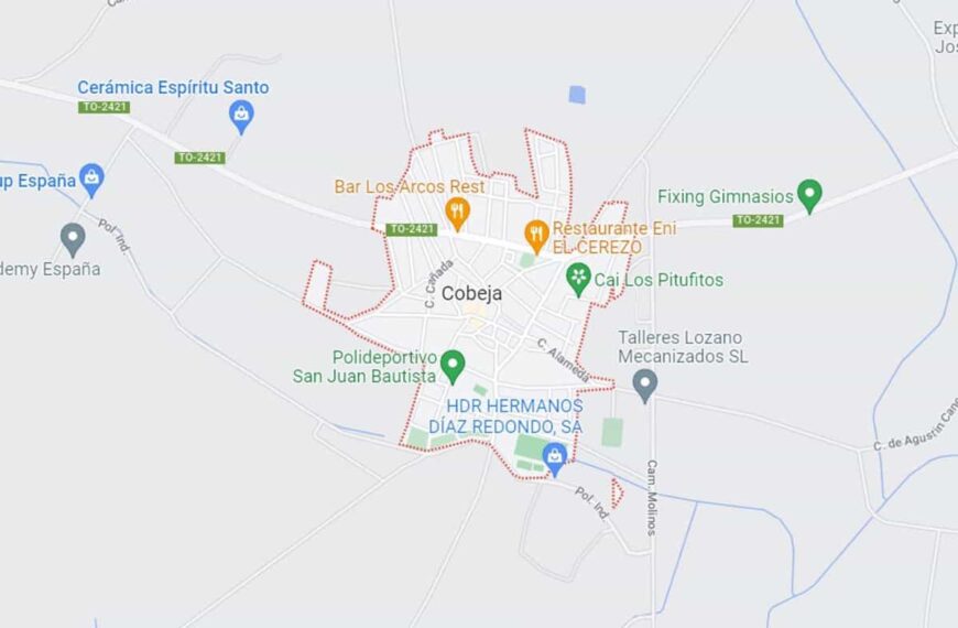 Evacuado hostal de Torrenueva (Ciudad Real) después del incendio en un restaurante sin heridos.