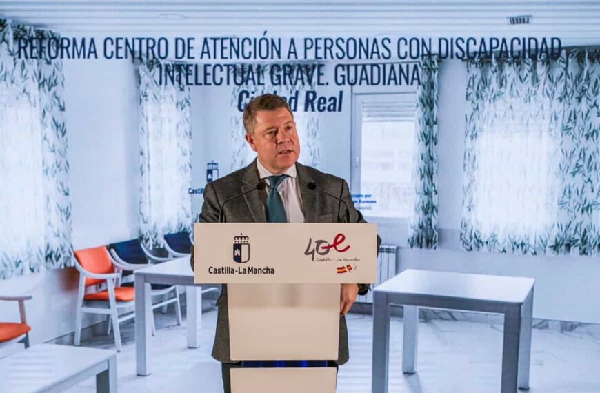 García-Page propone crear un programa de turismo social para personas con discapacidad