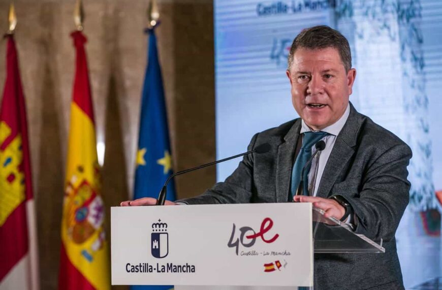 Page celebra el dato de desempleo de febrero, el segundo mejor de la historia.