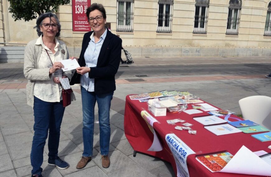 Autrade realizó su tradicional cuestación para recaudar fondos  con motivo del Día Mundial del Autismo el próximo 2 de abril