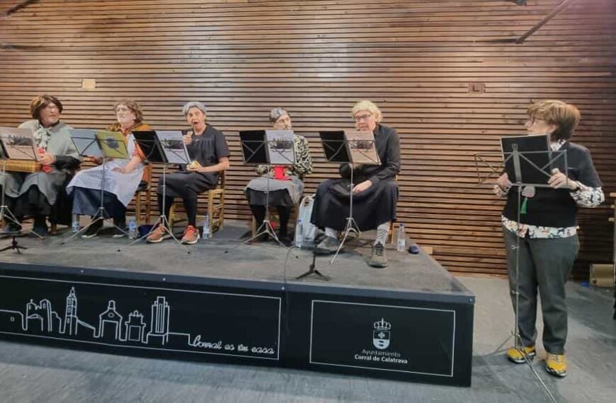 Corral de Calatrava celebró el Día Mundial del Teatro con la lectura dramatizada “De palique”