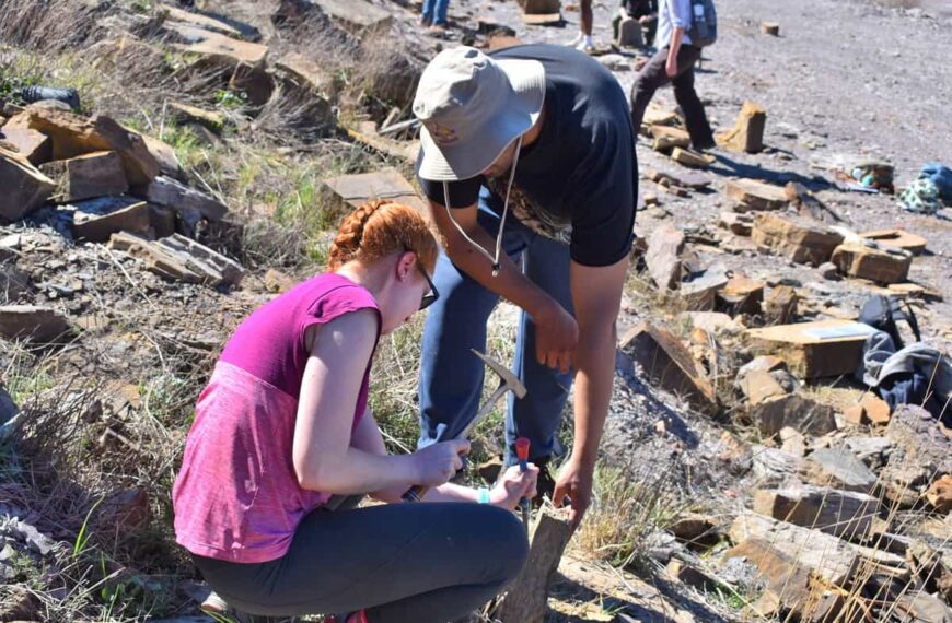 Estudiantes de biología y geología de la Universidad de Harvard  realizan prácticas en el yacimiento de carbonífero de Puertollano