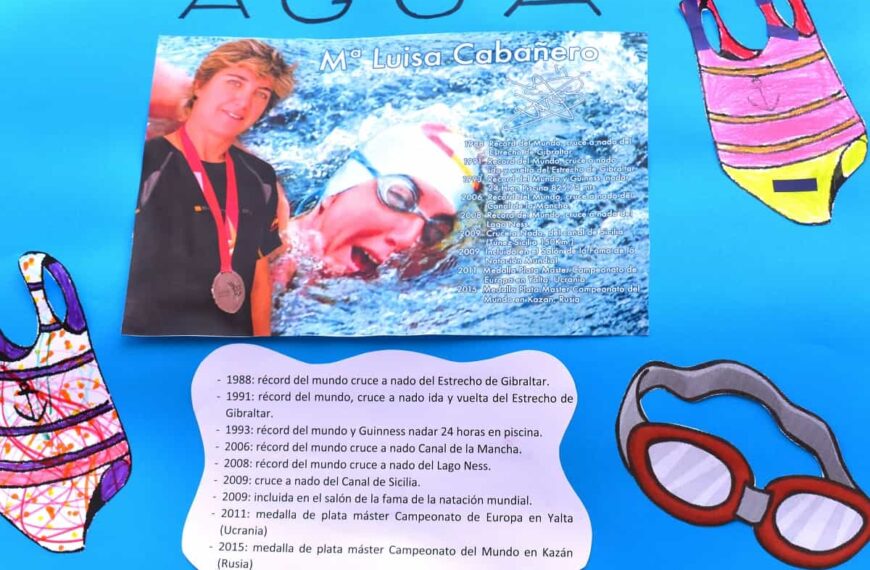 Homenaje a la nadadora y bombera María Luisa Cabañero en el colegio Giner de los Ríos en Puertollano coincidiendo con el 8M