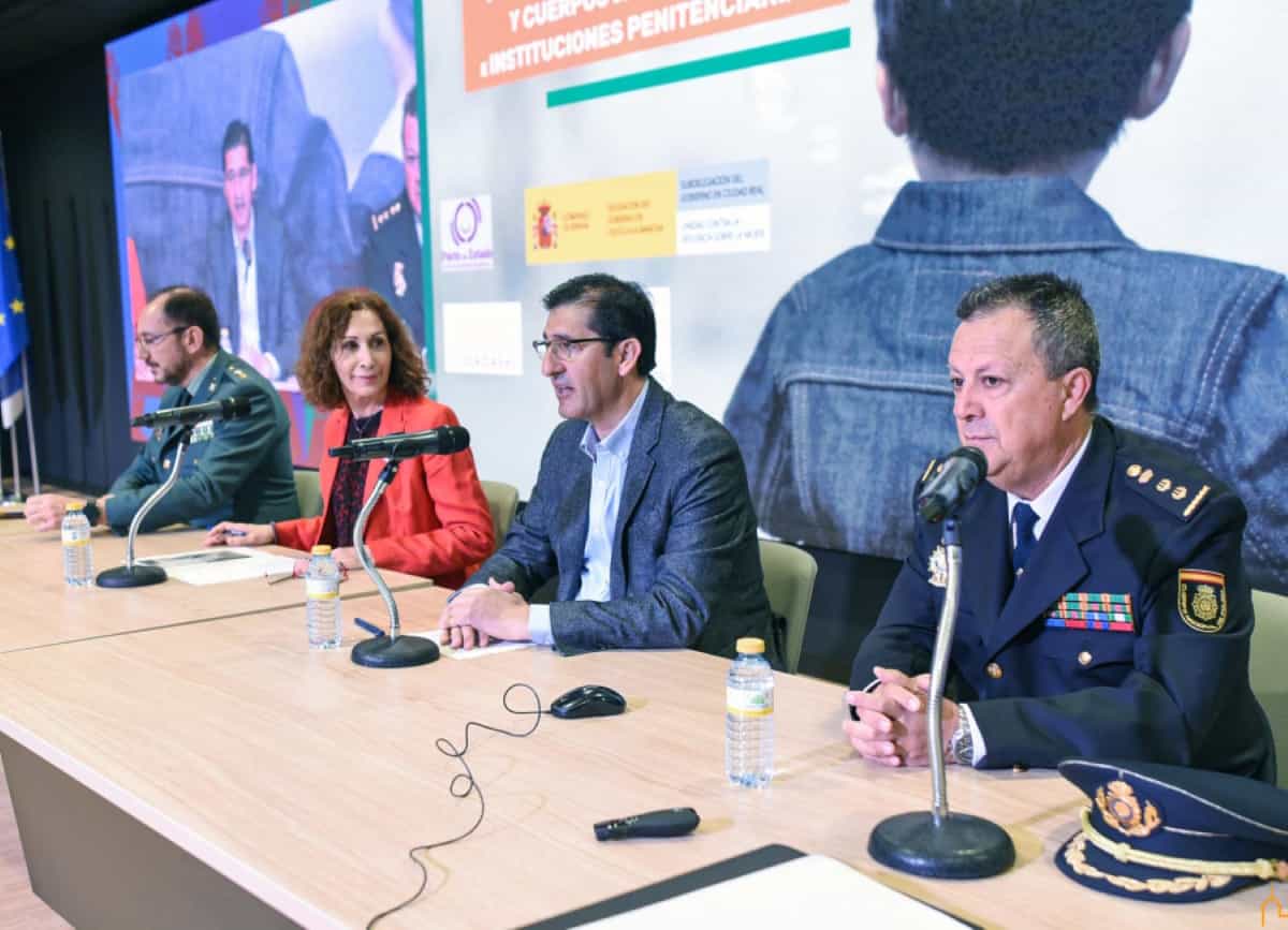 Jornadas de formación sobre violencia de género con participación de más de 200 efectivos de la Guardia Civil, Policía Nacional y personal técnico