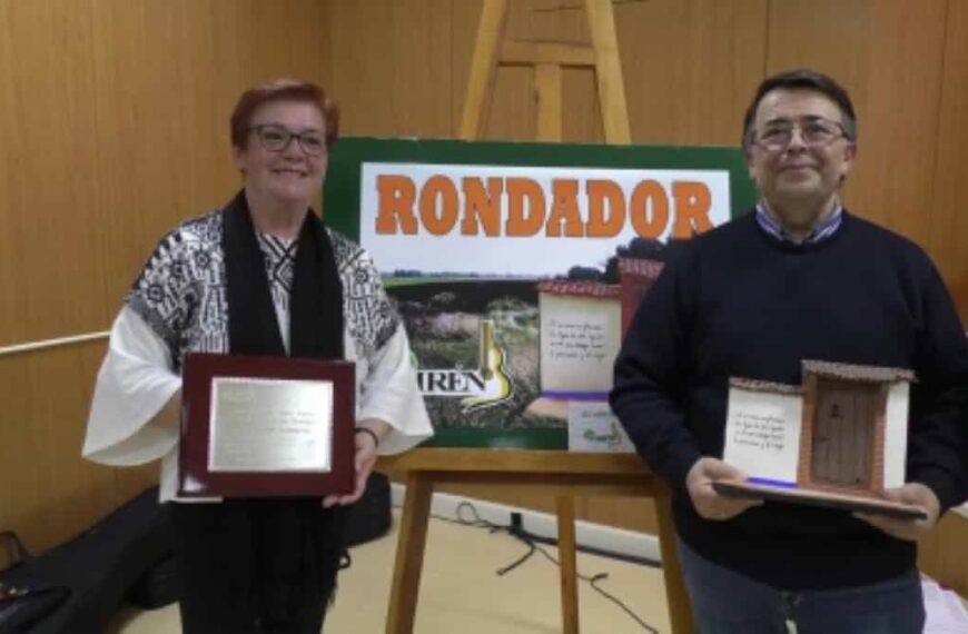 Premios “Rondador y Rondadora 2022” del grupo Folk Airén de Manzanares a José Manuel Fernández y Feli Martín de Ruedas